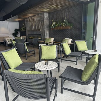 The Chapman - Bar/outdoor seating - Lounges Near Me - Winter Park, Florida