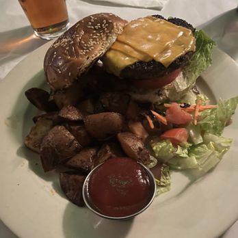The Ear Inn - 8oz burger. Cooked perfectly. So good. - Bars Near Me - New York, New York The Ear Inn - 8oz burger. Cooked perfectly. So good. - Bars Near Me - New York, New York