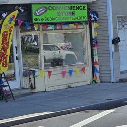 Ezzie’s Corner Convenience Store