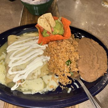Mamacita's Restaurant - Green enchiladas - Mexican Near Me - San Antonio, Texas Mamacita's Restaurant - Green enchiladas - Mexican Near Me - San Antonio, Texas