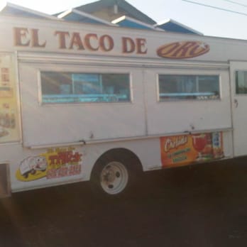 El Taco De Oro - Truck parked in front of restaurant. - Mexican Near Me - Alviso, California El Taco De Oro - Truck parked in front of restaurant. - Mexican Near Me - Alviso, California