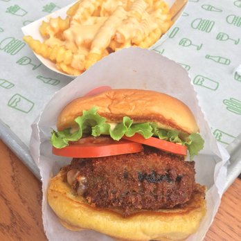 Shake Shack Christiana - This food is magical. You leave the establishment with less money and more hungry! - Burgers Near Me - New Castle, Delaware