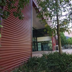 Clayton Public Library - Leafy Entrance to Clayton Community Centre