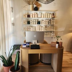 Salon Black