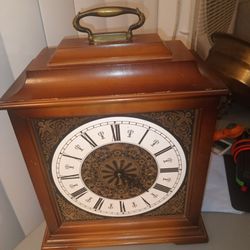 Nostalgia Furniture and Decor - This is the clock I bought at Nostalgia