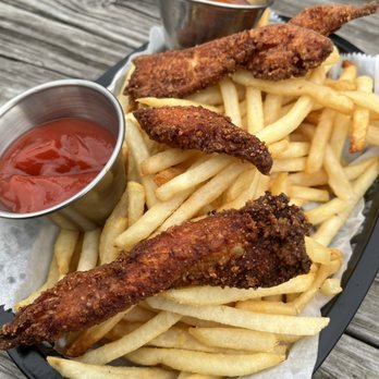 Alpha Brewing - Chicken Tenders and fries - Breweries Near Me - Saint Louis, Missouri