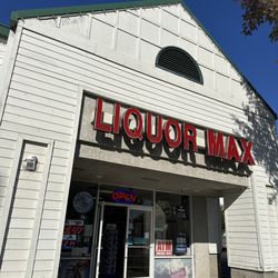 Liquor Max - Walking in.....