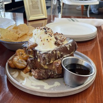Cindy's Rooftop - eggnog french toast - New American Near Me - Chicago, Illinois