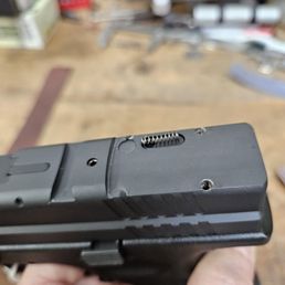 Photo of compromised drop safety on a 4" Springfield XD with no rear support. Photo of compromised drop safety on a 4" Springfield XD with no rear support.