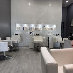 Blo Blow Dry Bar