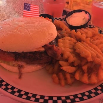 Tommy's Diner - burger a bleue - Diners Near Me - Labège, 31 Tommy's Diner - burger a bleue - Diners Near Me - Labège, 31