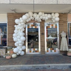 Wildflower Threads - Front Doors