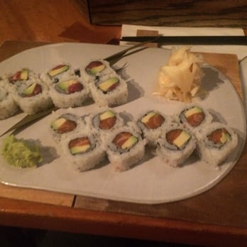 Gen - best sushi happy hour! 4$ each roll. salmon and tuna. the wasabi is good too - Japanese Near Me - Brooklyn, New York
