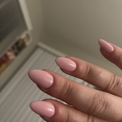Lily Nails & Spa - Huntington Beach - Swelling of the fingers
