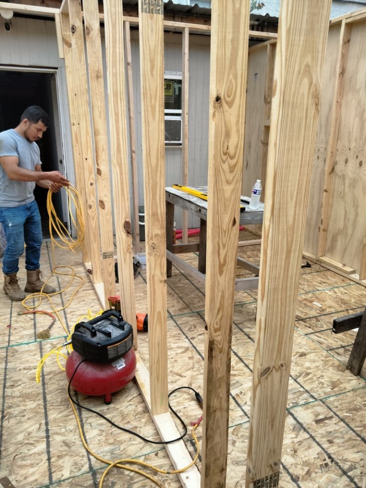 Slide of IA Handyman