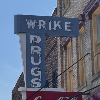 Sutton's At The Wrike - Wrike Drugs outside - American Near Me - Graham, North Carolina Sutton's At The Wrike - Wrike Drugs outside - American Near Me - Graham, North Carolina