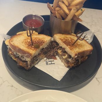 Gordon Ramsay Hell's Kitchen - Iconic Idiot sandwich - Desserts Near Me - Washington, DC, District of Columbia