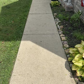 American Cleaning and Maintenance - Home Cleaning Near Me - Bloomington, Indiana American Cleaning and Maintenance - Home Cleaning Near Me - Bloomington, Indiana