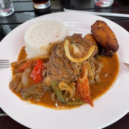 Bistec Encebollado Entree