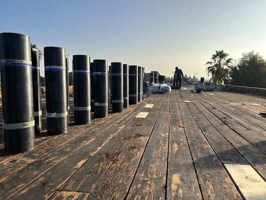 Cal-State Roofing & Painting Logo