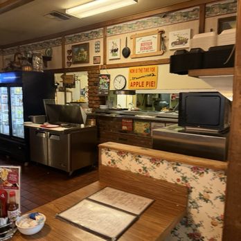 Grammas Country Kitchen - Waffles Near Me - Banning, California Grammas Country Kitchen - Waffles Near Me - Banning, California