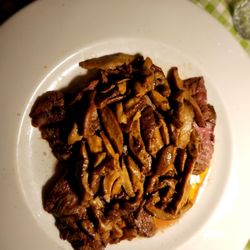 Osteria dei Battibecchi - Tagliata di manza argentino con porcini (Grilled steak and mushrooms)