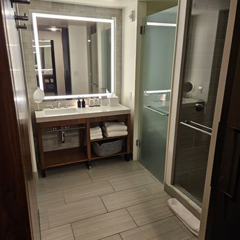 Limelight Denver - Bathroom - Hotels Near Me - Denver, Colorado Limelight Denver - Bathroom - Hotels Near Me - Denver, Colorado