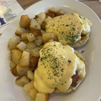 Griddlecakes - The eggs Benedict were excellent! Spot on as well with the breakfast potatoes. - New American Near Me - Las Vegas, Nevada Griddlecakes - The eggs Benedict were excellent! Spot on as well with the breakfast potatoes. - New American Near Me - Las Vegas, Nevada