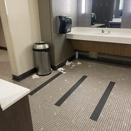 Trash eveywhere
