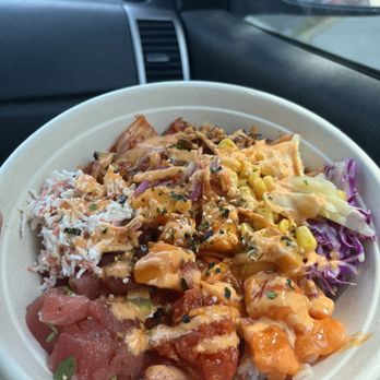 Mammoth Poke - Build Your Own 3 Scoop Protein Bowl - Poke Near Me - Chicago, Illinois Mammoth Poke - Build Your Own 3 Scoop Protein Bowl - Poke Near Me - Chicago, Illinois