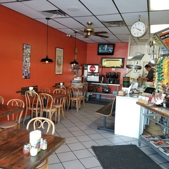 Stumpy's Pizza & Subs - Main dining room - Pizza Near Me - Phoenix, Arizona Stumpy's Pizza & Subs - Main dining room - Pizza Near Me - Phoenix, Arizona