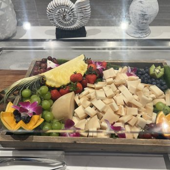 Longboard Club - Cheese - Breakfast & Brunch Near Me - Honolulu, Hawaii