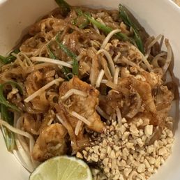 Chicken Pad Thai Noodles