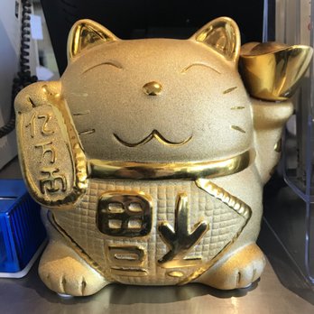 Oriental Cafe - a gold cat statue - Chinese Near Me - Highlands Ranch, Colorado