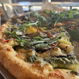 Single Fin Pesto Pizza