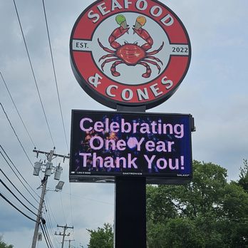 Seafood And Cones - Outdoor street sign - Ice Cream & Frozen Yogurt Near Me - Raynham, Massachusetts