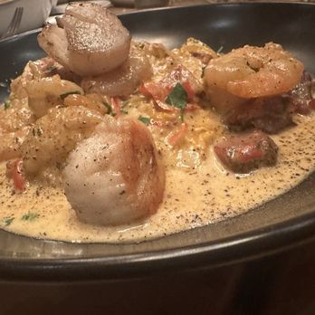 The Pump House - Shrimp & Anson Mills Grits - New American Near Me - Rock Hill, South Carolina