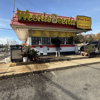 Weenie Beenie - Food Stands Near Me - Arlington, Virginia Weenie Beenie - Food Stands Near Me - Arlington, Virginia