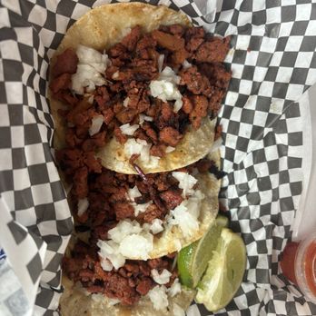 Dr Munchies Y Mas - Al Pastor - Food Trucks Near Me - Alto, New Mexico Dr Munchies Y Mas - Al Pastor - Food Trucks Near Me - Alto, New Mexico
