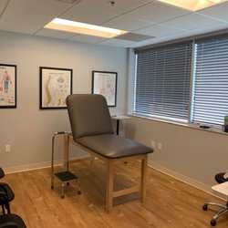Minimally Invasive Spine Center of South Florida - One of our exam/patient rooms