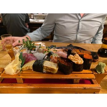 Akasaka - Matsu Nigiri sushi combination - Japanese Near Me - Honolulu, Hawaii