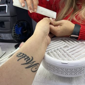 Oasis Nails - Nail Salons Near Me - Sacramento, California