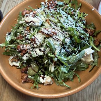 Ovvio Italian Taverna - Arugula and grape salad - Salad Near Me - Glenview, Illinois