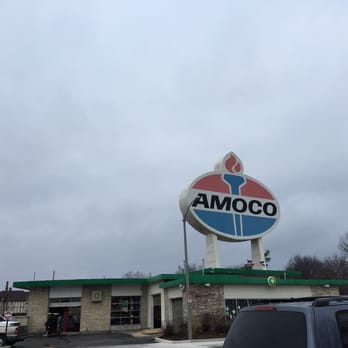 Amoco - BP w/a side of AMOCO - Gas Stations Near Me - Saint Louis, Missouri
