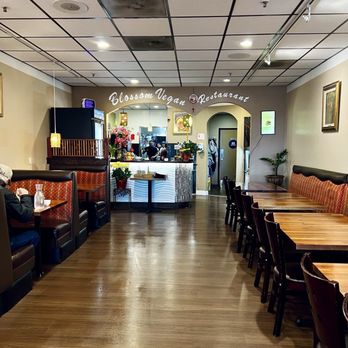 Blossom Vegan - Inside - Vegan Near Me - Pleasanton, California Blossom Vegan - Inside - Vegan Near Me - Pleasanton, California