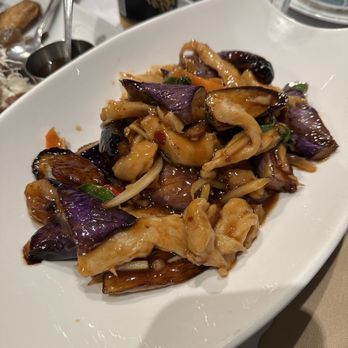 La Maison De La Reine - Eggplant with Chicken Dinner Special - Vietnamese Near Me - Novato, California La Maison De La Reine - Eggplant with Chicken Dinner Special - Vietnamese Near Me - Novato, California