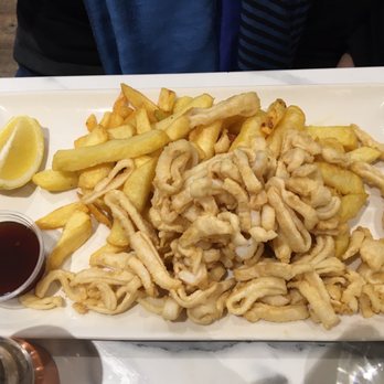 Quinlan's Seafood Bar - Squid and chips - Seafood Near Me - Killarney, Kentucky