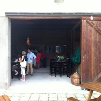 McCall Wines - Tasting room - Wineries Near Me - Cutchogue, New York