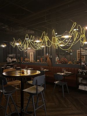 Que Mas Restaurant by null