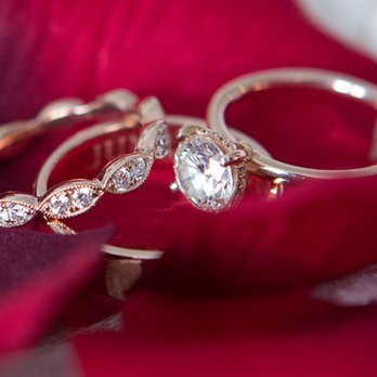Jangmi - we love our rose gold rings! - Jewelry Near Me - New York, New York Jangmi - we love our rose gold rings! - Jewelry Near Me - New York, New York